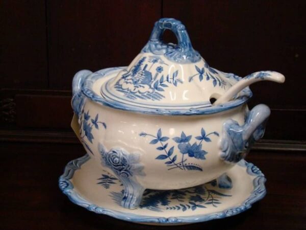 Tureens
